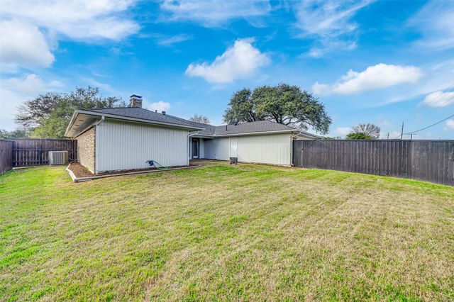 2424 Valley Frg, Richardson, TX 75080