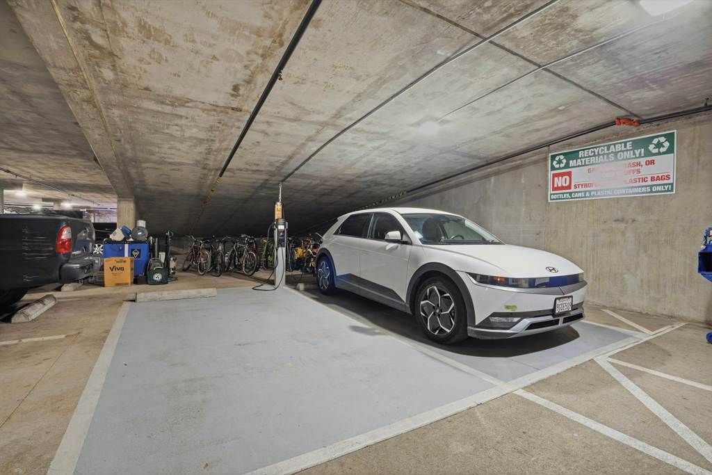 Image 23 of property listing at 1500 1500 Park Avenue 105, Emeryville, CA 94608