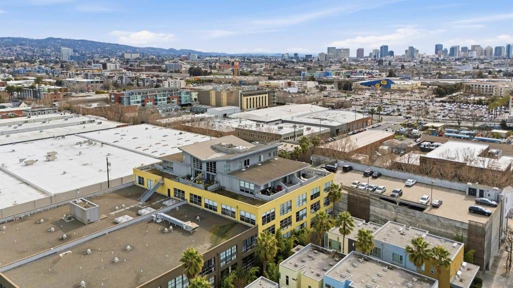 Image 35 of property listing at 1500 1500 Park Avenue 105, Emeryville, CA 94608