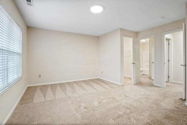 5066 Stratford Pine Lane, Dublin, OH 43016