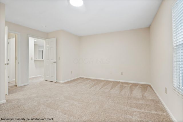 5066 Stratford Pine Lane, Dublin, OH 43016