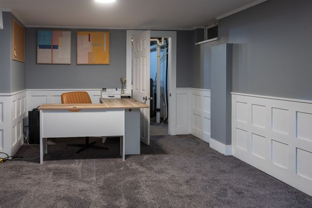 6811 Maryland Drive, Urbandale, IA 50322