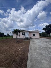 2935 Winona DR, North Fort Myers, FL 33917