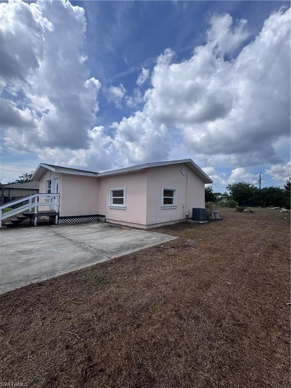 2935 Winona DR, NORTH FORT MYERS, FL 33917 — photo 3
