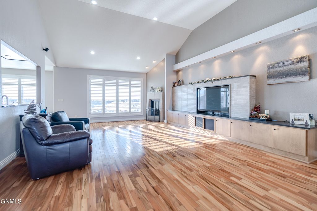 2507 Powder Ridge Circle, Bismarck, ND 58503 photo 10