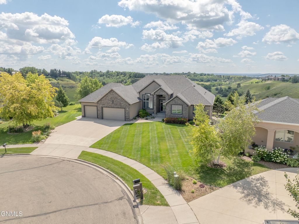 2507 Powder Ridge Circle, Bismarck, ND 58503 photo 118