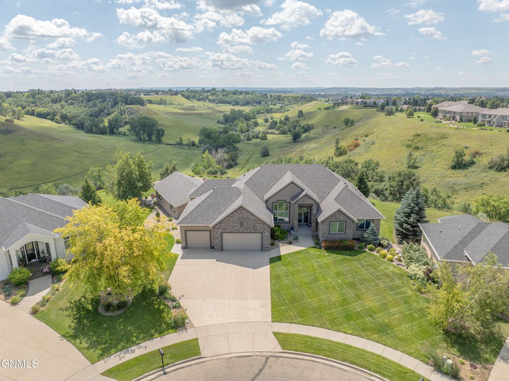 2507 Powder Ridge Circle, Bismarck, ND 58503 photo 121