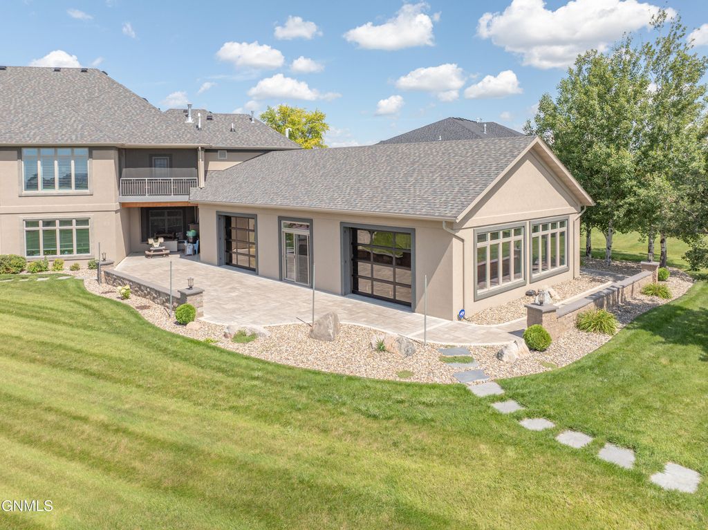 2507 Powder Ridge Circle, Bismarck, ND 58503 photo 135