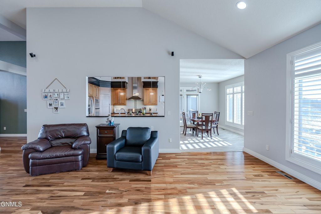 2507 Powder Ridge Circle, Bismarck, ND 58503 photo 14