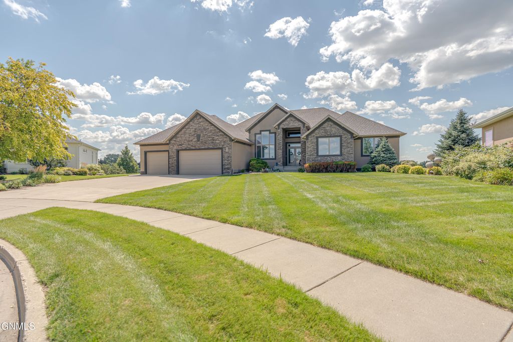 2507 Powder Ridge Circle, Bismarck, ND 58503 photo 141