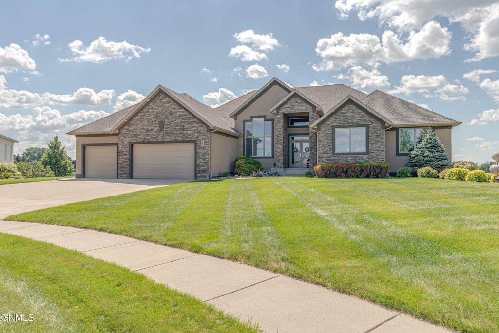 2507 Powder Ridge Circle, Bismarck, ND 58503 photo 142