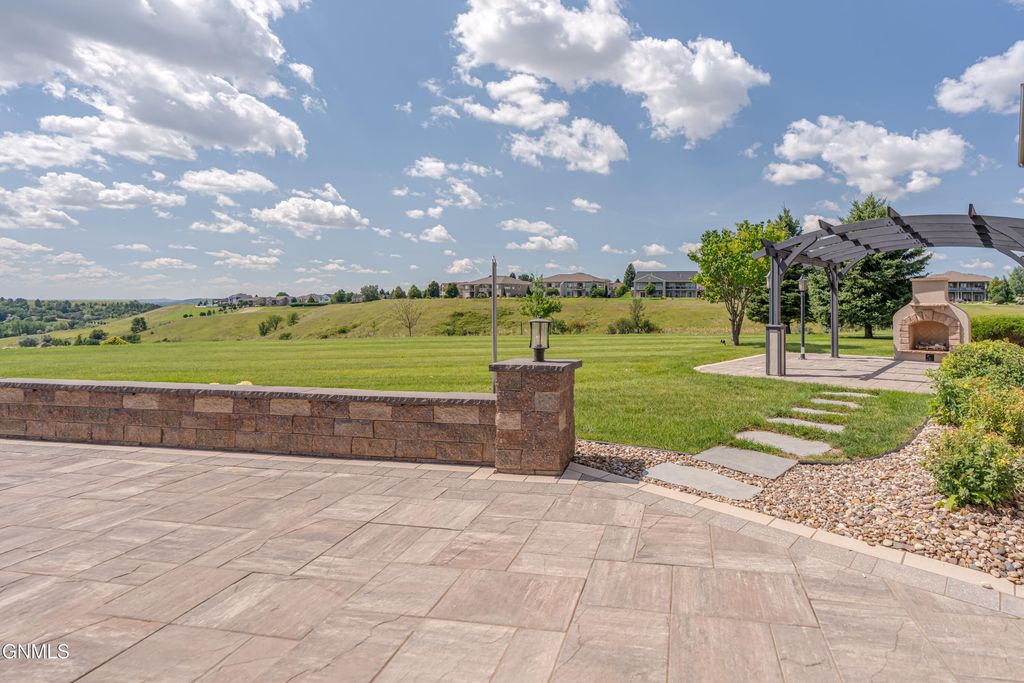 2507 Powder Ridge Circle, Bismarck, ND 58503 photo 165