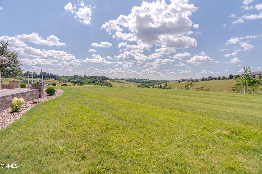 2507 Powder Ridge Circle, Bismarck, ND 58503 photo 166