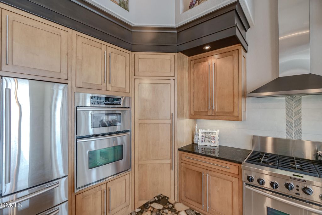 2507 Powder Ridge Circle, Bismarck, ND 58503 photo 23