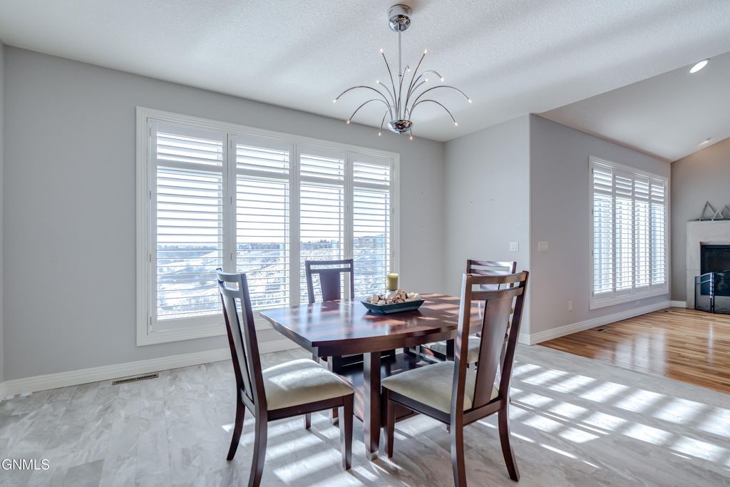 2507 Powder Ridge Circle, Bismarck, ND 58503 photo 32