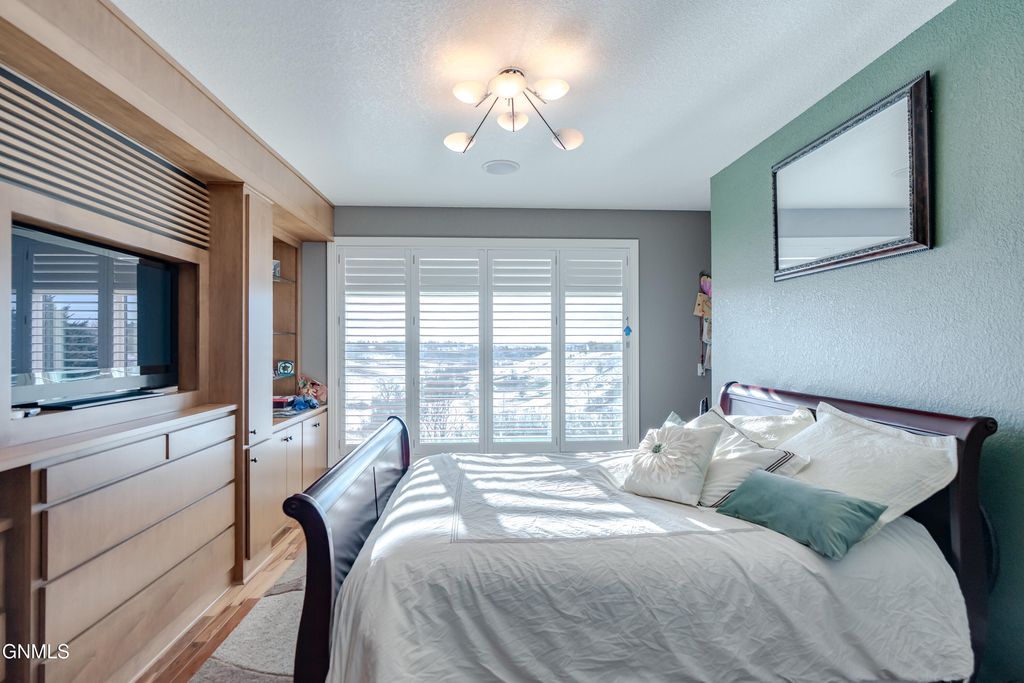 2507 Powder Ridge Circle, Bismarck, ND 58503 photo 41