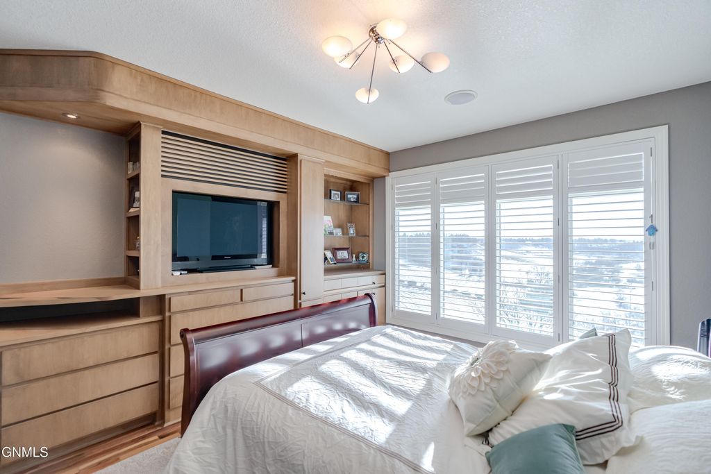 2507 Powder Ridge Circle, Bismarck, ND 58503 photo 42