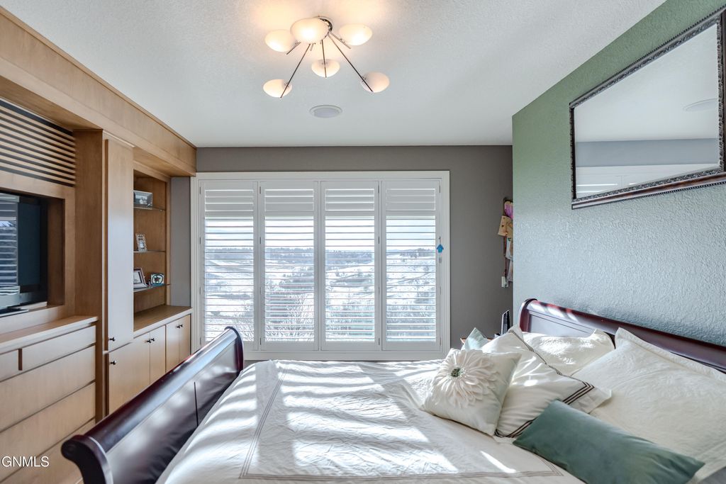 2507 Powder Ridge Circle, Bismarck, ND 58503 photo 43