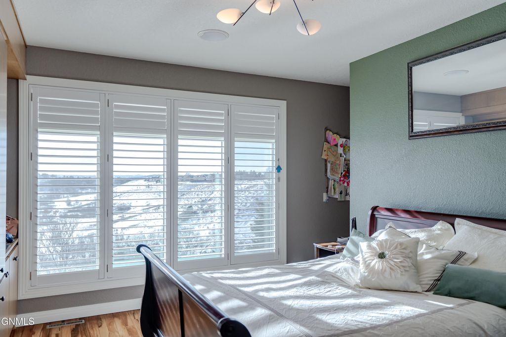 2507 Powder Ridge Circle, Bismarck, ND 58503 photo 44