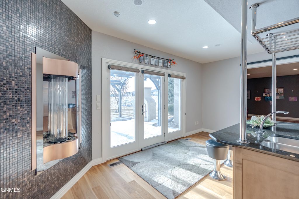 2507 Powder Ridge Circle, Bismarck, ND 58503 photo 73