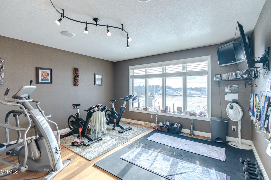 2507 Powder Ridge Circle, Bismarck, ND 58503 photo 76