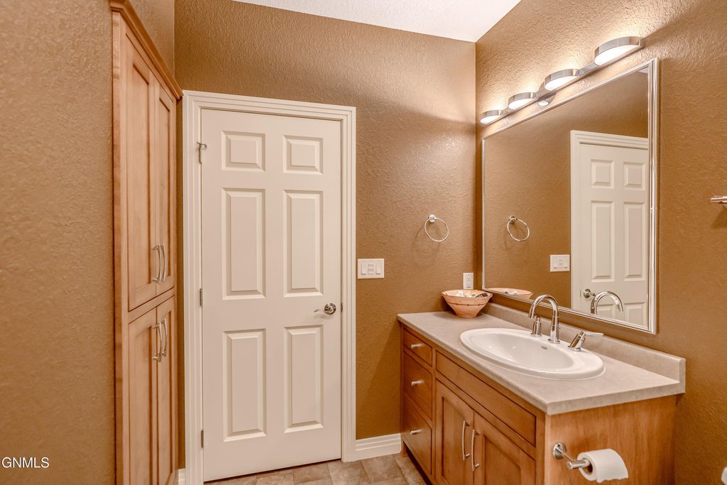 2507 Powder Ridge Circle, Bismarck, ND 58503 photo 95