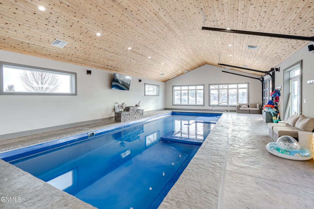 2507 Powder Ridge Circle, Bismarck, ND 58503 photo 97