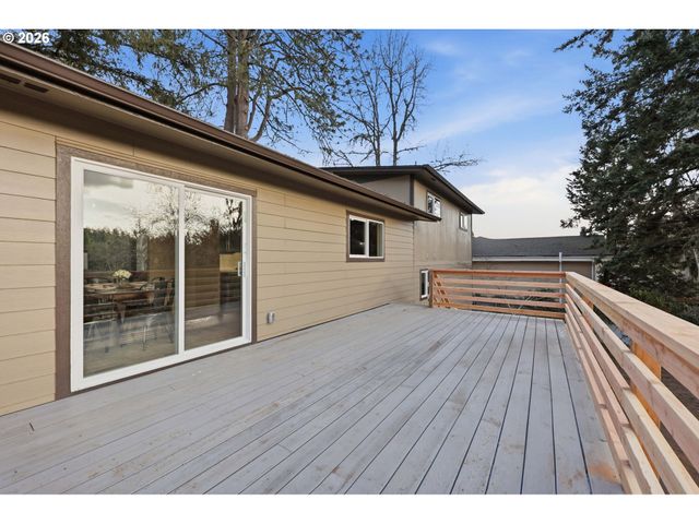 4573 CENTURY Dr, Salem, OR 97302