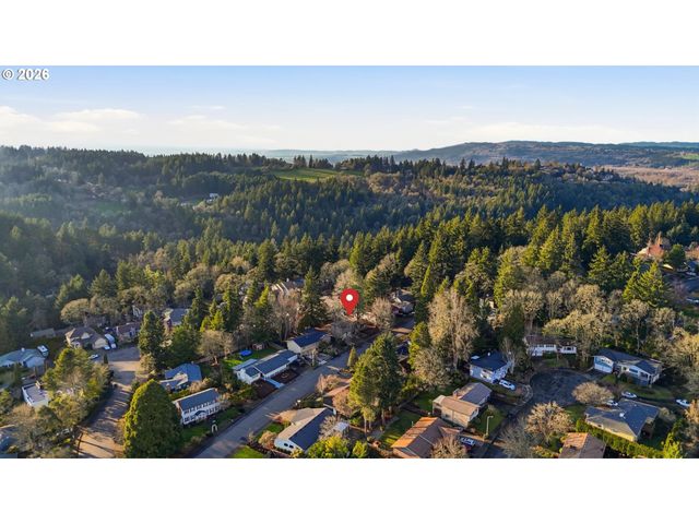 4573 CENTURY Dr, Salem, OR 97302