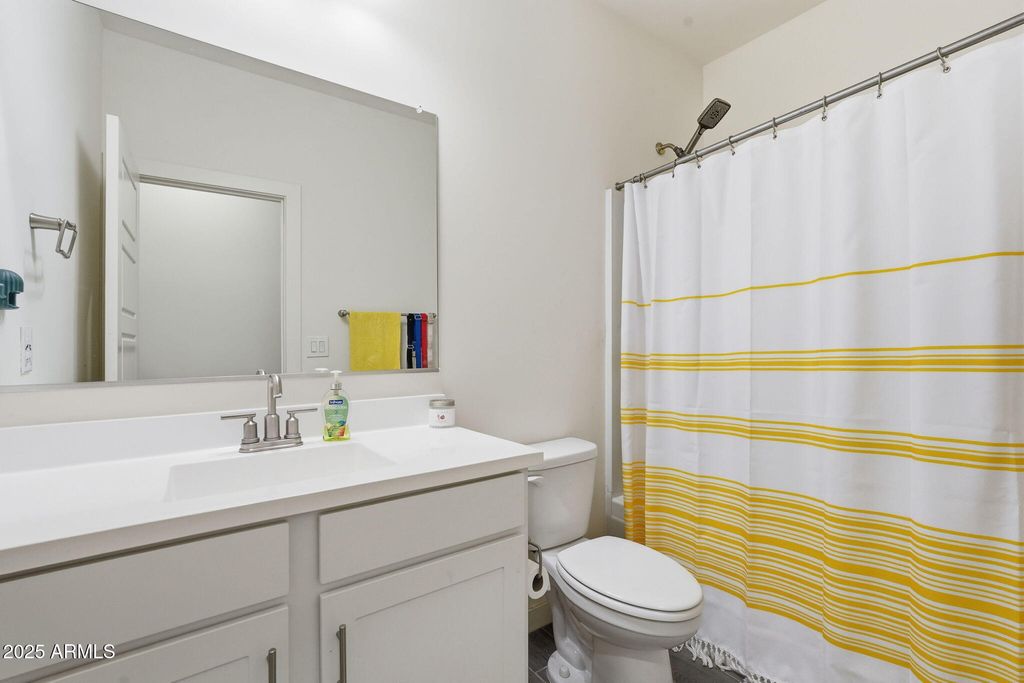 Image 17 of property listing at 40500 W Chambers Drive, Maricopa, AZ 85138