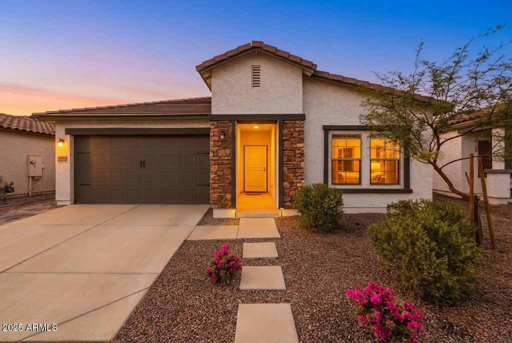 Image 2 of property listing at 40500 W Chambers Drive, Maricopa, AZ 85138