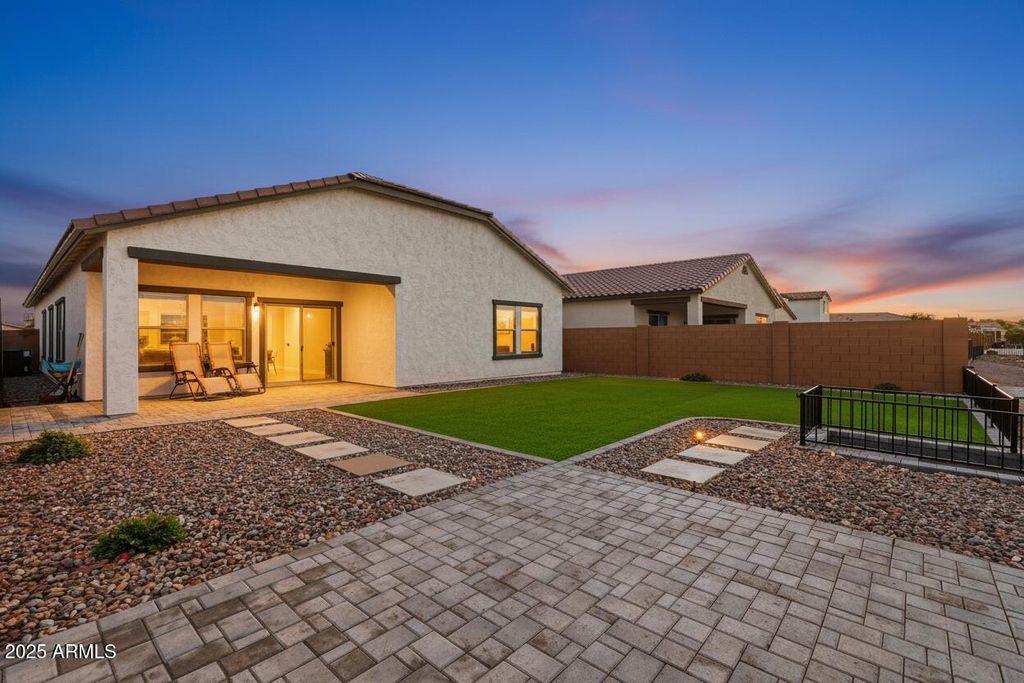 Image 21 of property listing at 40500 W Chambers Drive, Maricopa, AZ 85138