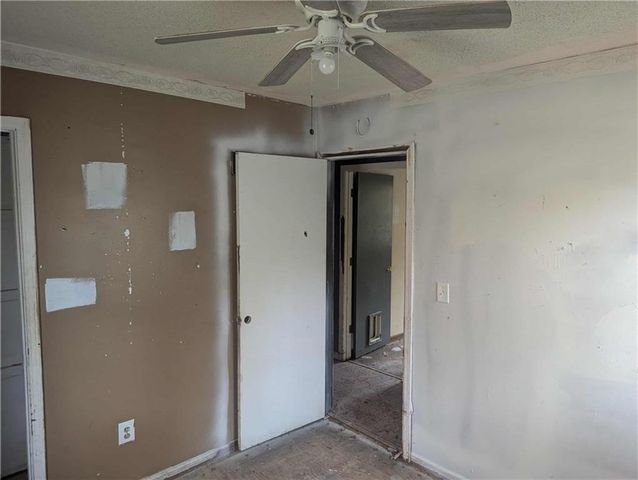 228 SE 101st Road E, Warrensburg, MO 64093