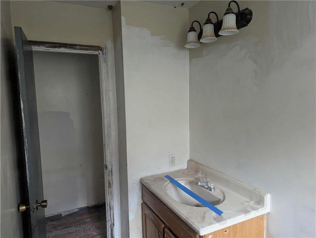 228 SE 101st Road E, Warrensburg, MO 64093