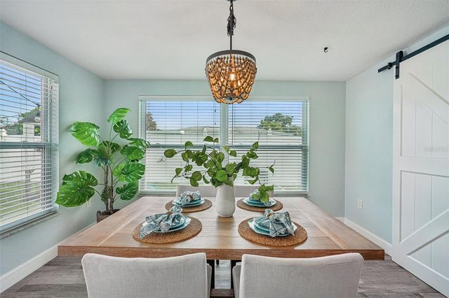 9725 48TH PLACE N, St Petersburg, FL 33708