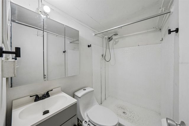 9725 48TH PLACE N, St Petersburg, FL 33708