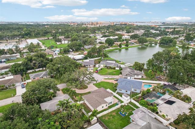 9725 48TH PLACE N, St Petersburg, FL 33708