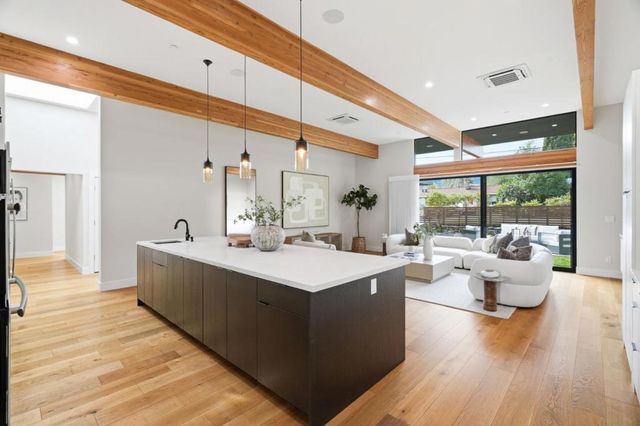 1617 Corte Via, Los Altos, CA 94024