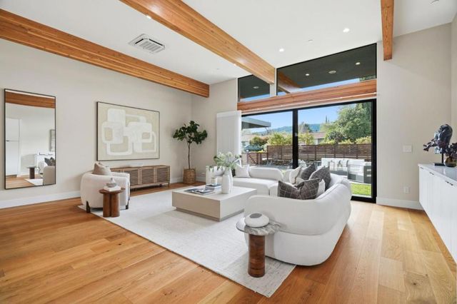 1617 Corte Via, Los Altos, CA 94024