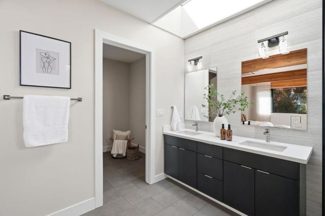 1617 Corte Via, Los Altos, CA 94024