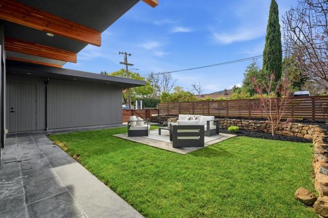 1617 Corte Via, Los Altos, CA 94024