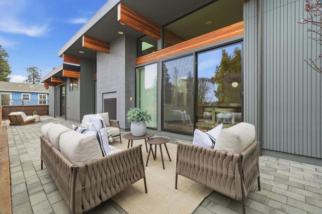 1617 Corte Via, Los Altos, CA 94024