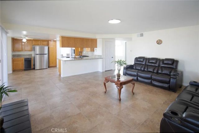 1215 Date Palm Drive, Palmdale, CA 93551