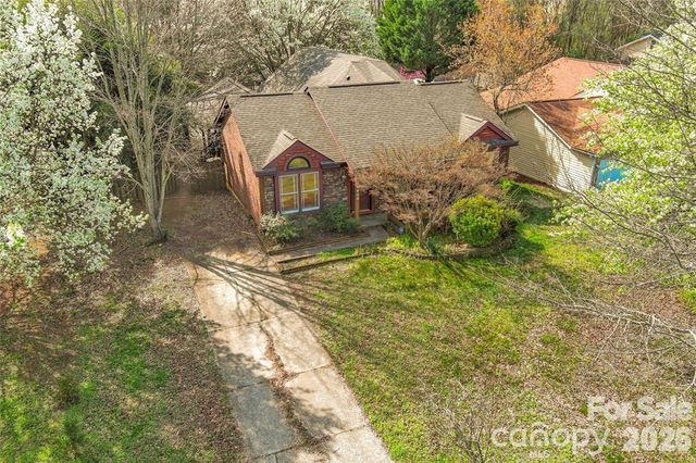 11826 Merriweather Drive, Charlotte, NC 28273