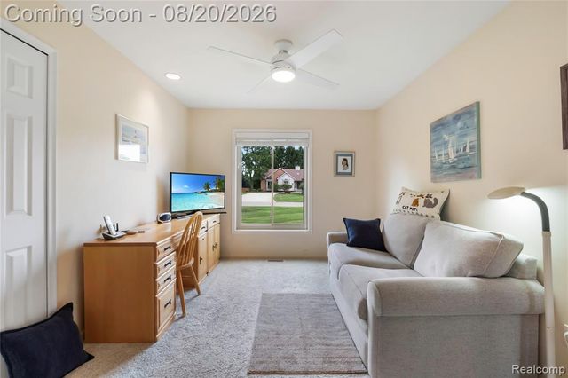 1129 S Lake Valley Drive, Fenton, MI 48430