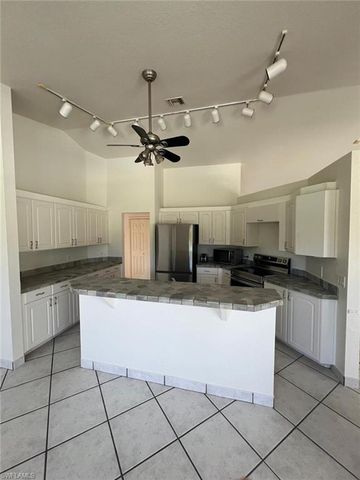 2875 18th AVE SE, Naples, FL 34117