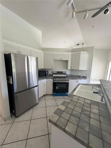 2875 18th AVE SE, Naples, FL 34117