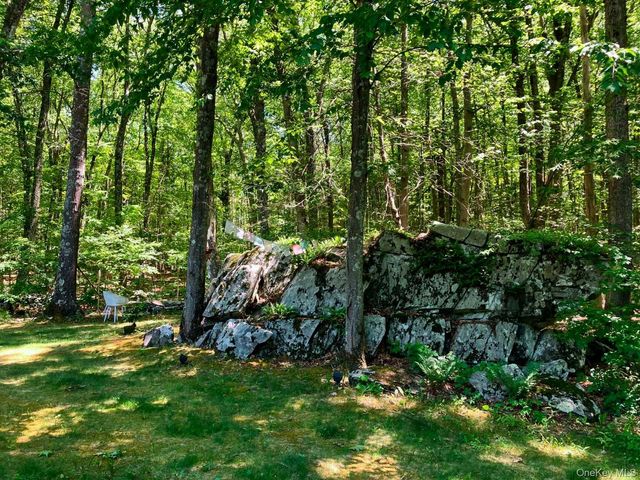 30 Old East Road, Wallkill, NY 12589