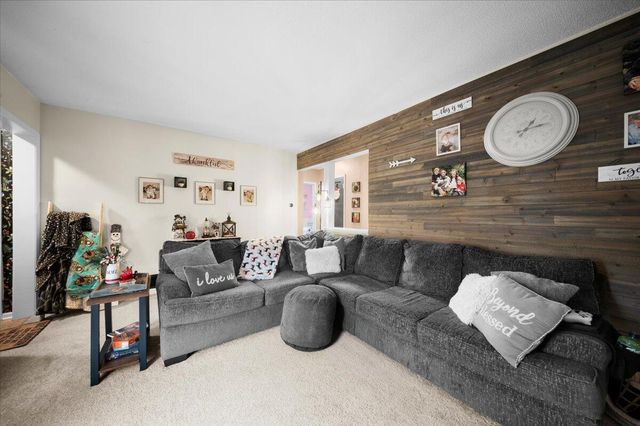 2690 Pinehurst Road, Norton Shores, MI 49441