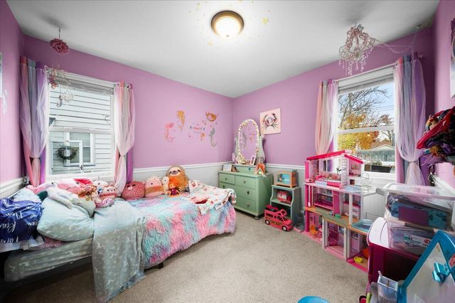 2690 Pinehurst Road, Norton Shores, MI 49441